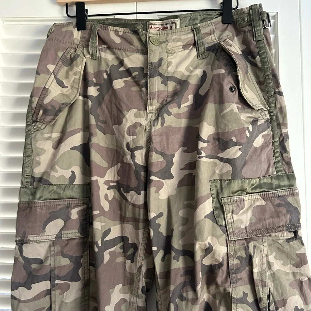 VTG Y2K 2000s Grunge Utility Abercrombie & Fitch Baggy Camo Cargo Pants 10 Long - Picture 2 of 8